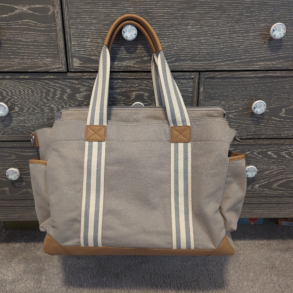 Pottery Barn kids- Classic- Diaper Bag- Grey - Picture 7 of 7